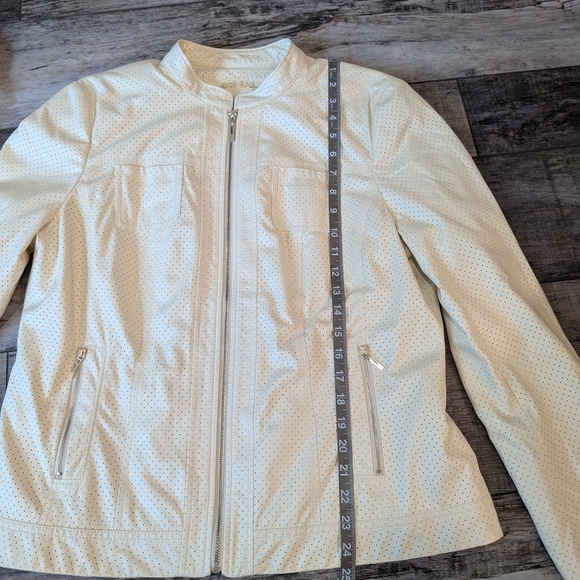 Conrad C White Perforated Jacket Sz. 14 - Picture 12 of 13